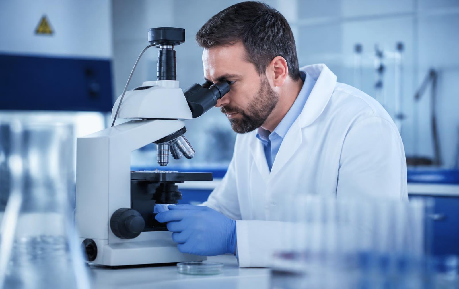 Laboratoriumanalyse van een asbestmonster